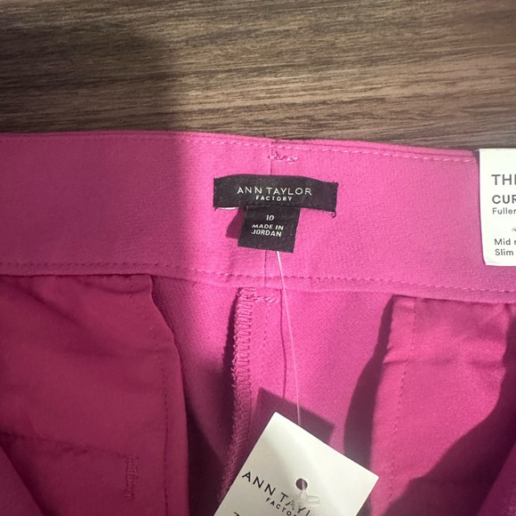 Ann Taylor Fuchsia Ankle Pants - Picture 4 of 6